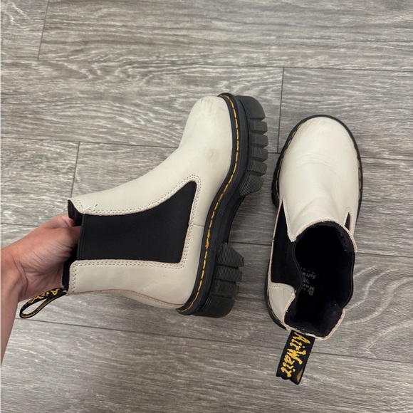 DR Marten Boots - Picture 3 of 10